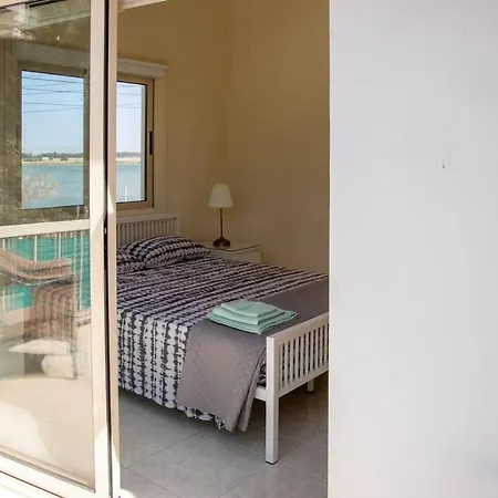 Captivating & Oceanview Getaway House * Meneou