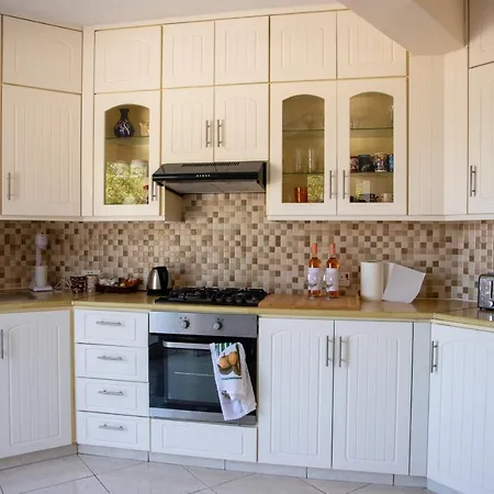 Captivating & Oceanview Getaway House 펜션 *